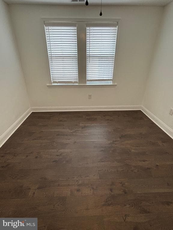 Building Photo - 1911 72nd Ave