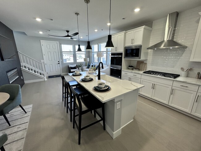 Building Photo - 2747 Bear Spgs Cir