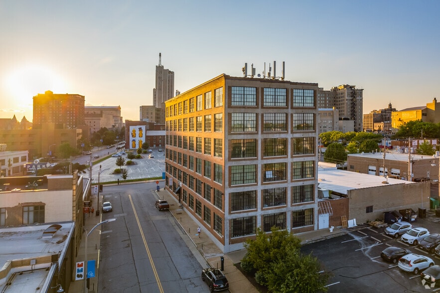 Primary Photo - PW Shoe Lofts