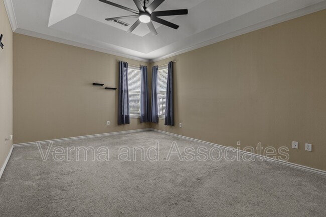 Building Photo - 4307 SW Fieldstone Blvd