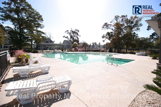 Building Photo - Spacious 4 BD Executive Home Loaded with U...