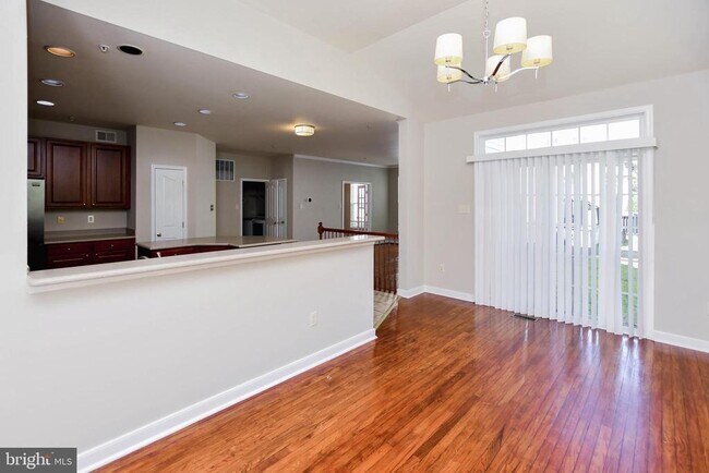 Building Photo - 13003 Belle Meade Trace