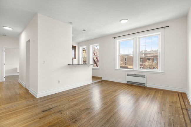 Building Photo - 340 Fairmount Ave
