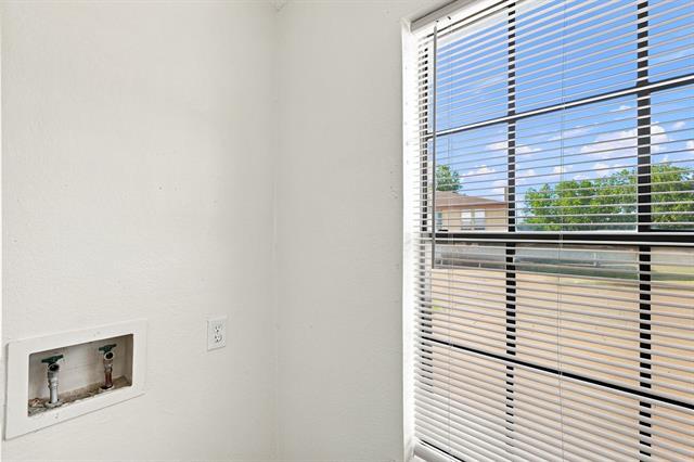 Building Photo - 8108 Foxfire Ln