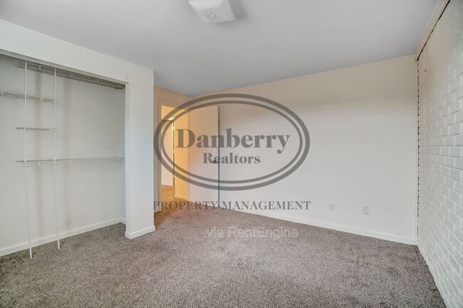 Building Photo - 3612 Willow Run Dr