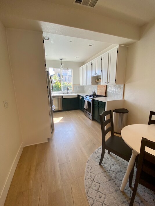 Building Photo - 1363 Abbey Ln