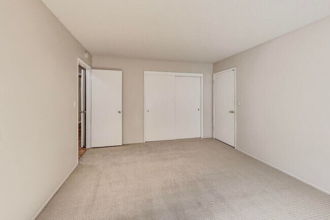 Building Photo - 1283 Ayala Dr