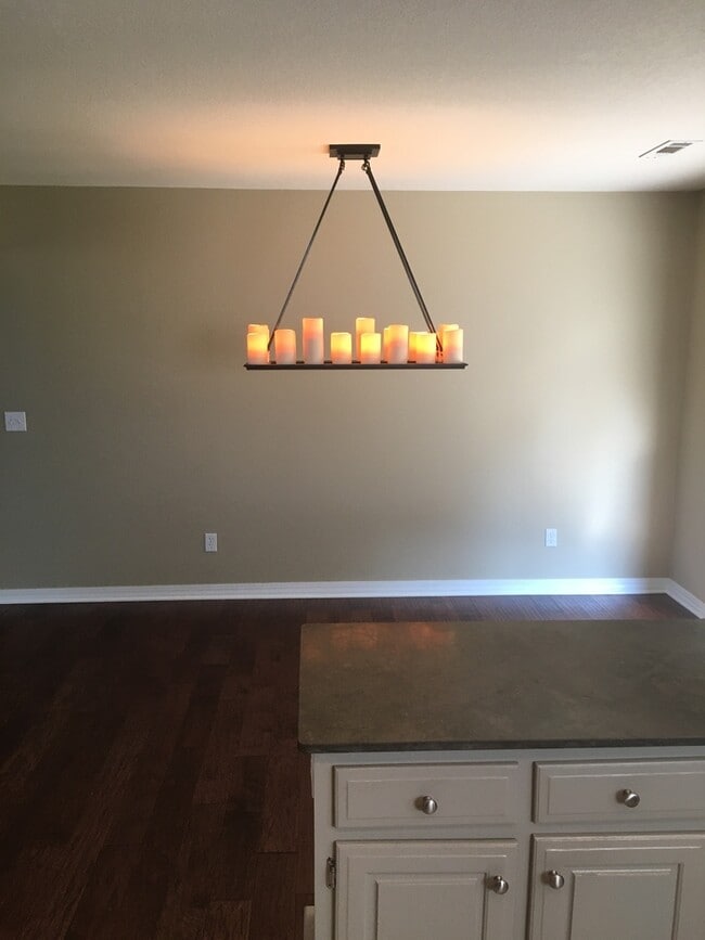 Building Photo - BEAUTIFUL HOME IN GREAT LOCATION!