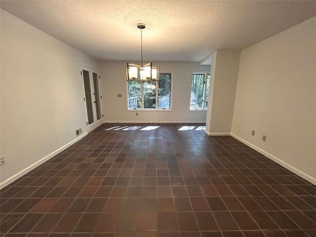 Building Photo - 6480 Burdett Dr NW