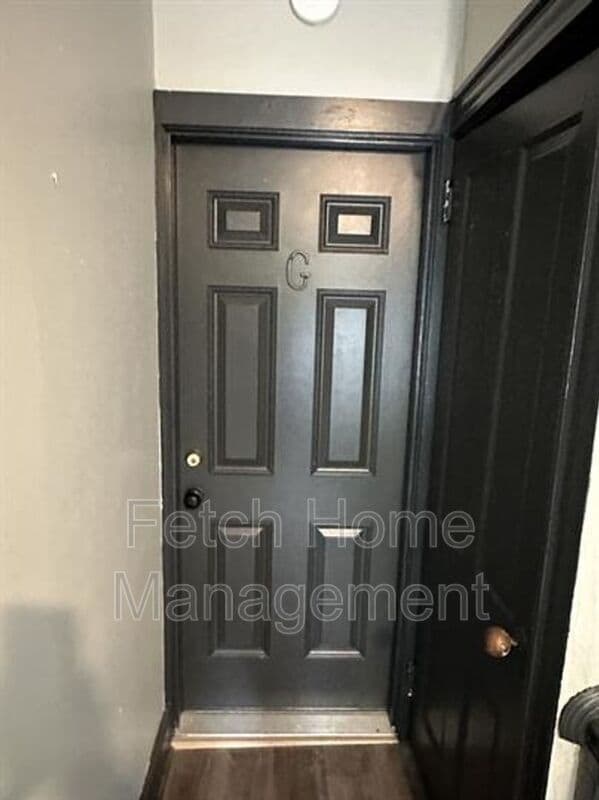 Building Photo - 25 S Ann St