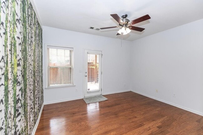 Building Photo - 827 Charles Bank Ave SE