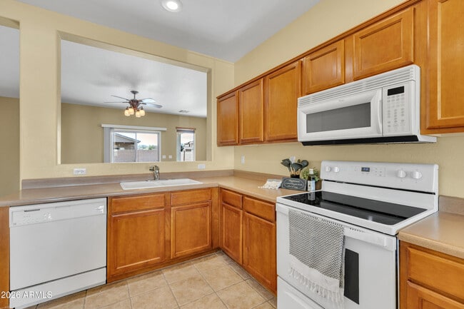 Building Photo - 45445 Gavilan Dr