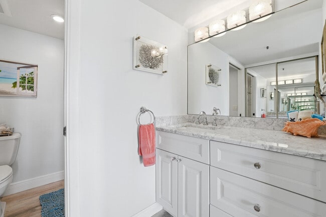 Building Photo - 401 Ocean Bluffs Blvd