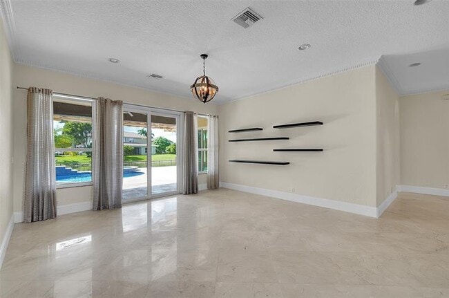 Building Photo - 11012 NW 70th Ct