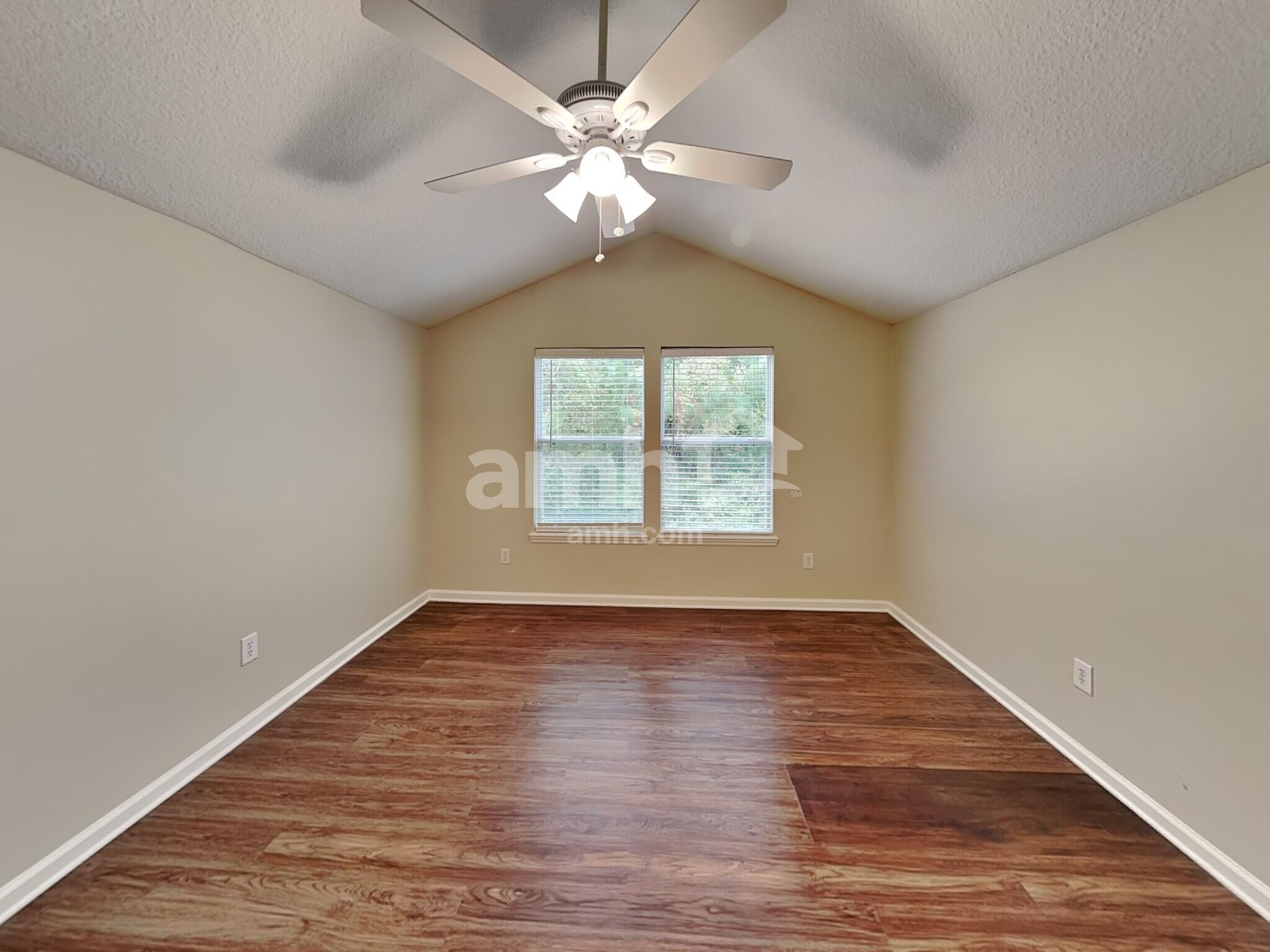 Building Photo - 700 Porto Cristo Ave