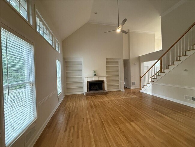 Building Photo - 5730 Devonshire Way