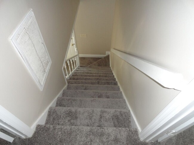 Building Photo - Countrytown Townhomes Hope Mills, NC