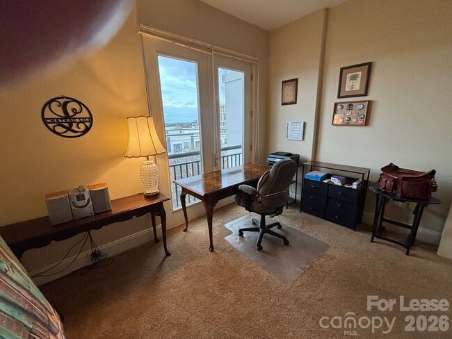 Building Photo - 4620 Piedmont Row Dr