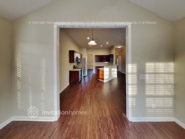 Building Photo - 2730 Shannon Dr