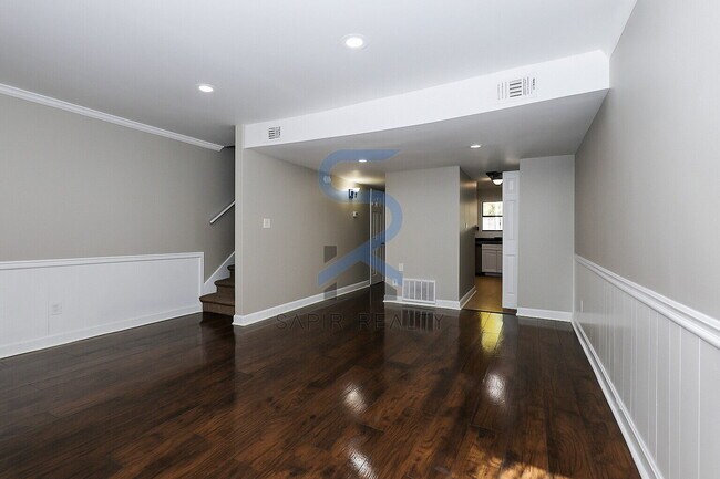 Building Photo - Move in before December 31st and get $100 OFF your rent for the first 3 months — PLUS a $250 Amaz...