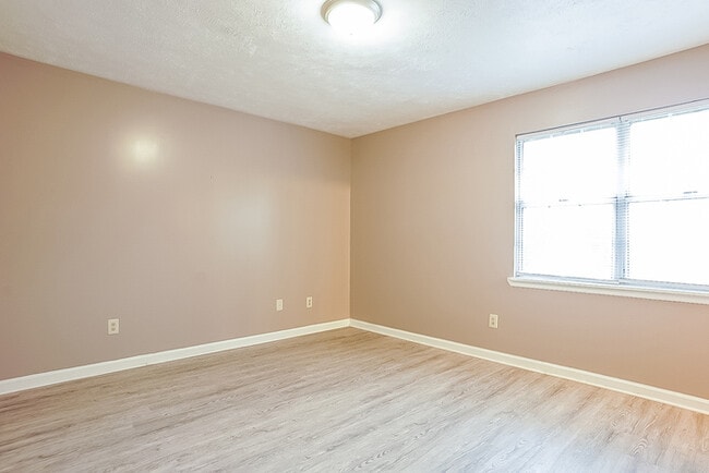 Building Photo - 2848 Pepperdine Dr