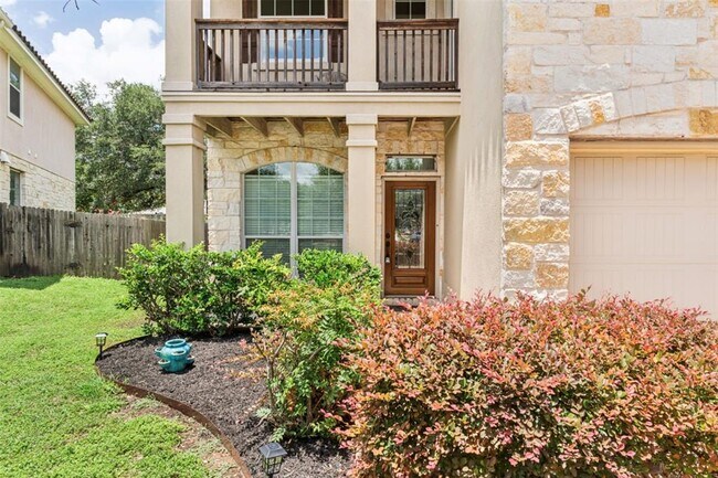Building Photo - 15528 Interlachen Dr