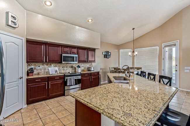 Building Photo - 6551 S 4 Peaks Pl