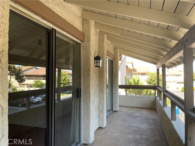 Building Photo - 5315 Village Cir Dr