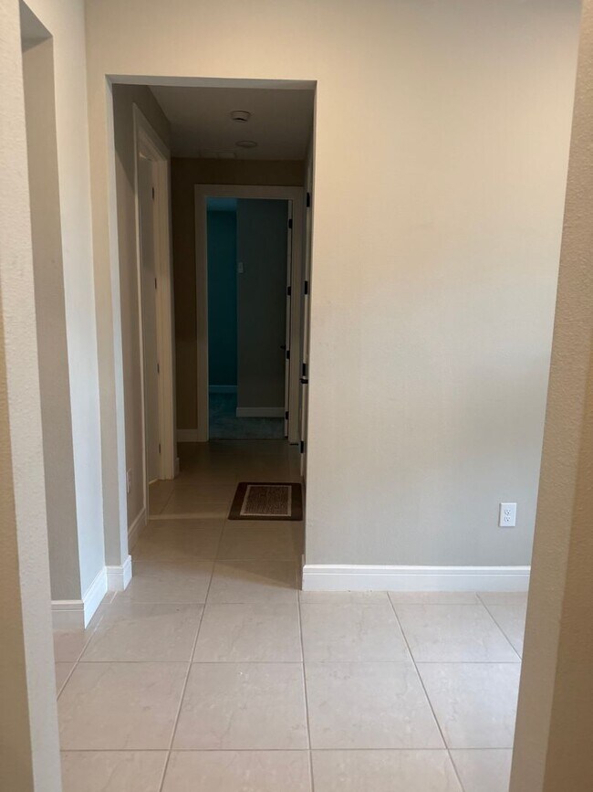 Building Photo - Lakeview Living with Bonus Flex Space & Resort-Style Amenities