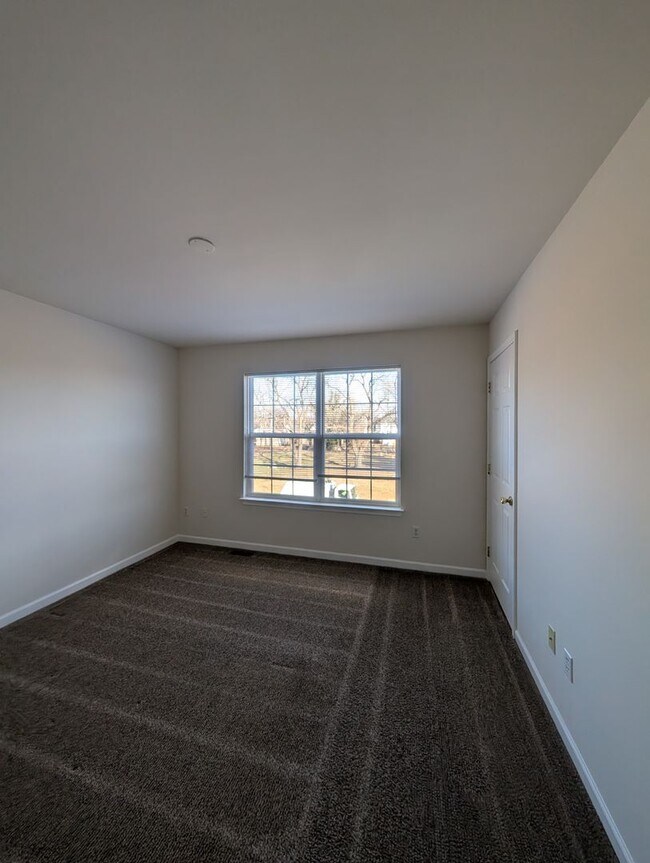 Building Photo - 322 Caribou Ln