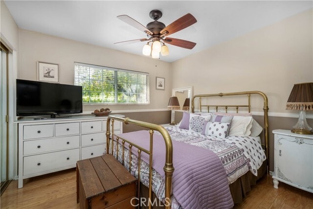 Building Photo - 4571 Canoga Dr