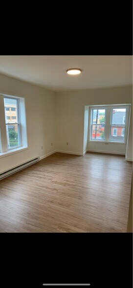 Building Photo - 601 N Lime St