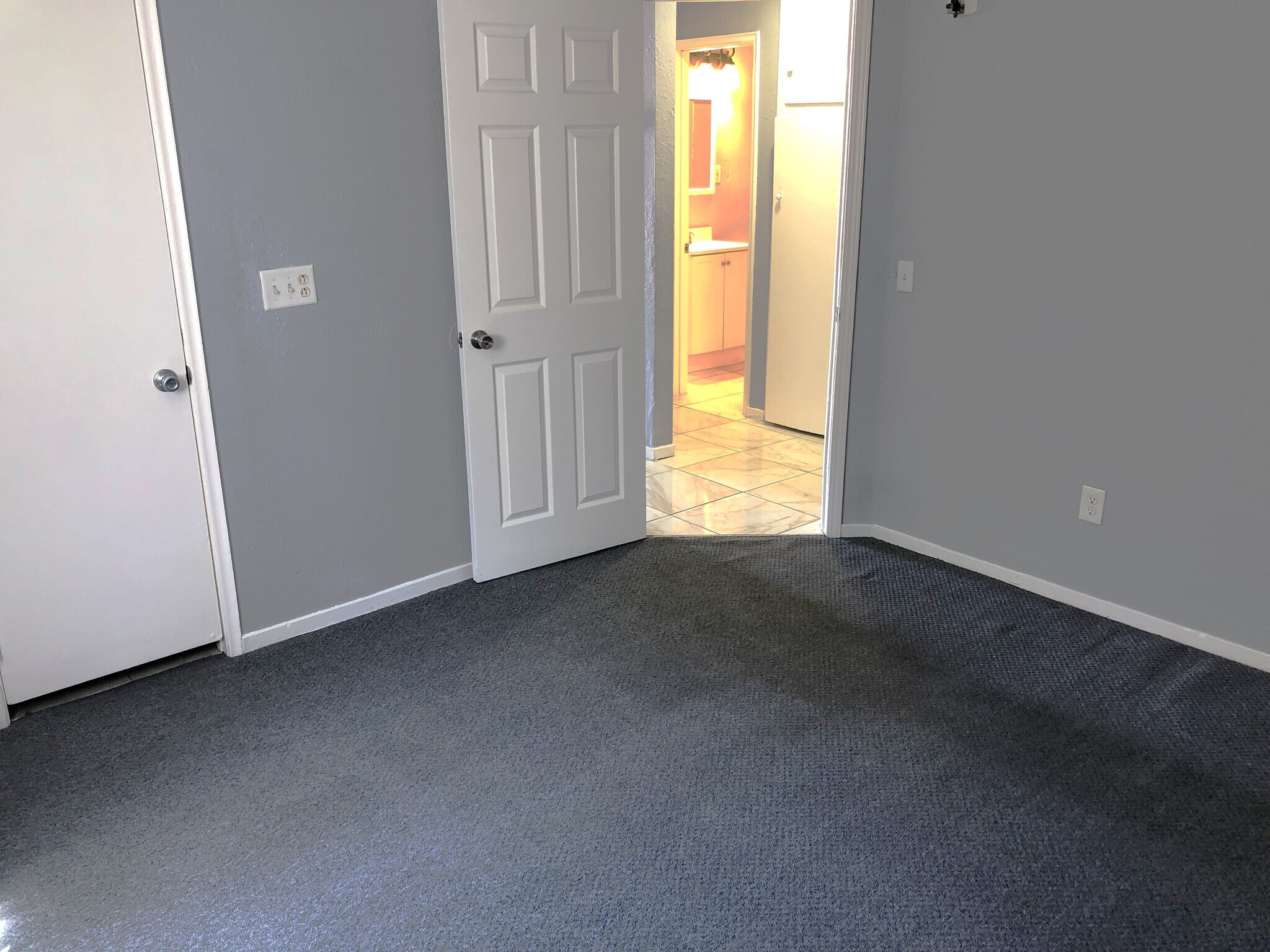 Building Photo - 1341 Oahu St