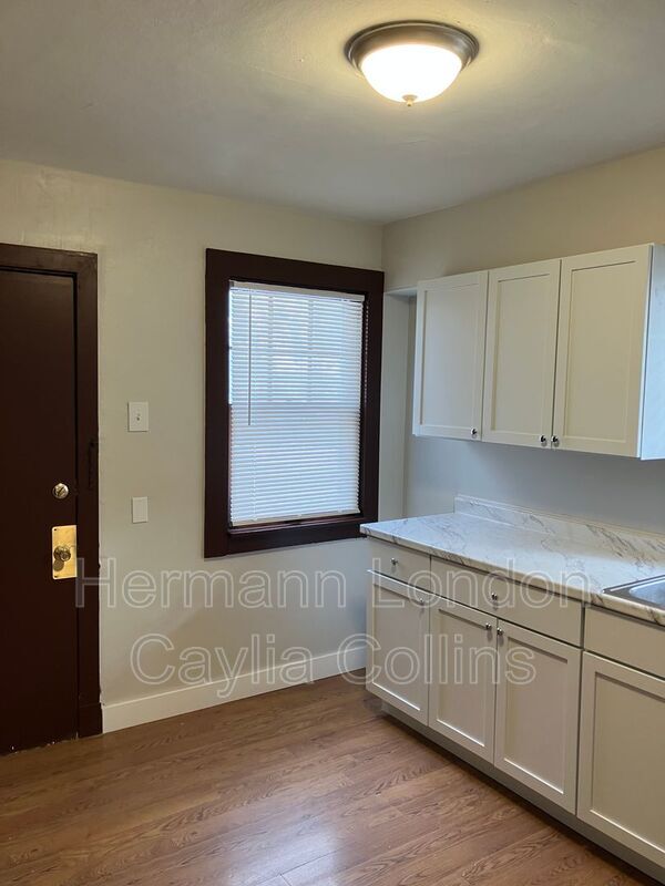 Building Photo - 420 Shirley Ave