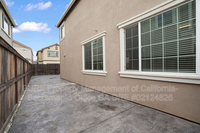 Building Photo - 10985 Merrick Way