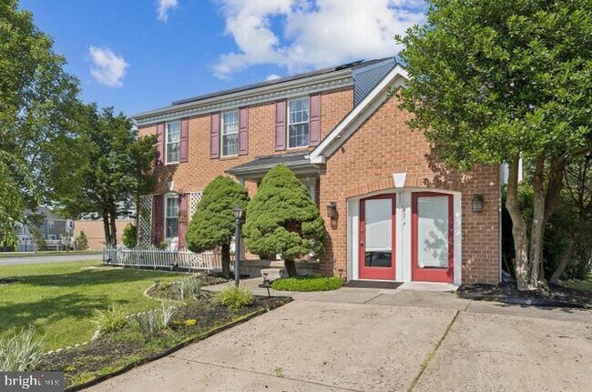 Building Photo - 2117 Cross Trails Rd