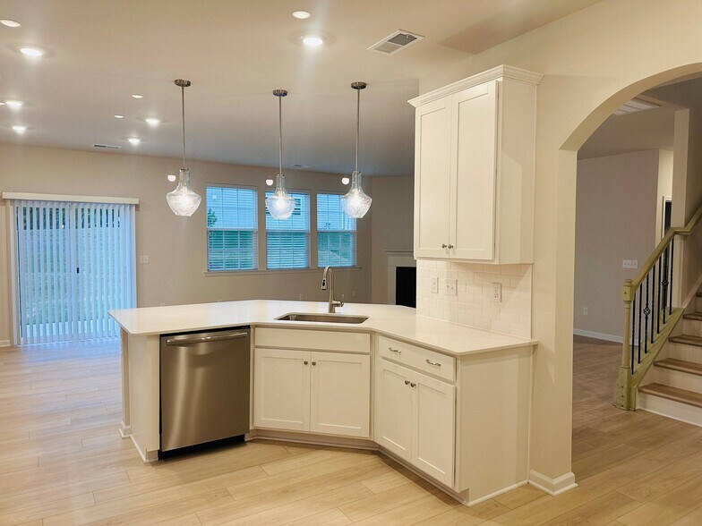 Building Photo - 214 Hamptons Cove Rd