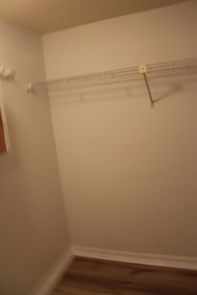 Building Photo - Furnished condo