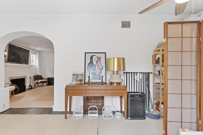 Building Photo - 101 NE 47th St