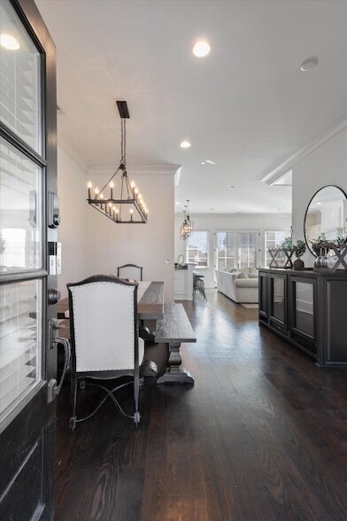 Building Photo - 3127 Parthenon Ave