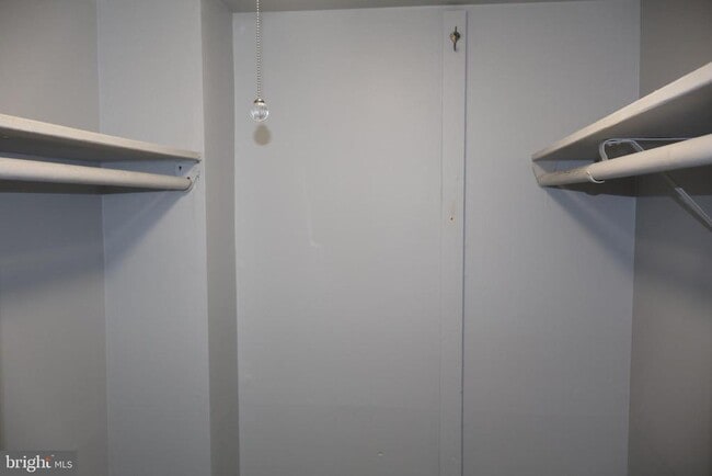 Building Photo - 4951 Americana Dr