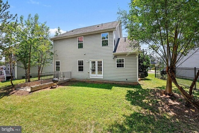 Building Photo - 1024 Cook Dr SE