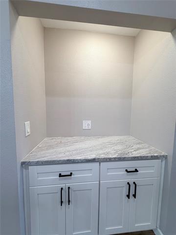 Building Photo - 710 N Rusk St