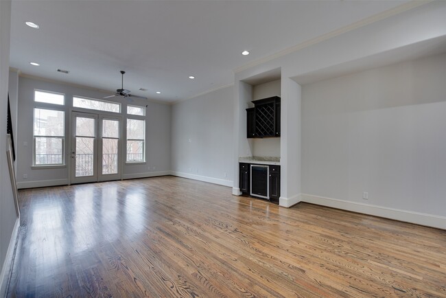 Building Photo - 4203 Feagan St