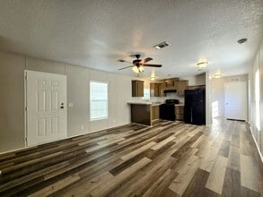 Building Photo - 18118 US-41