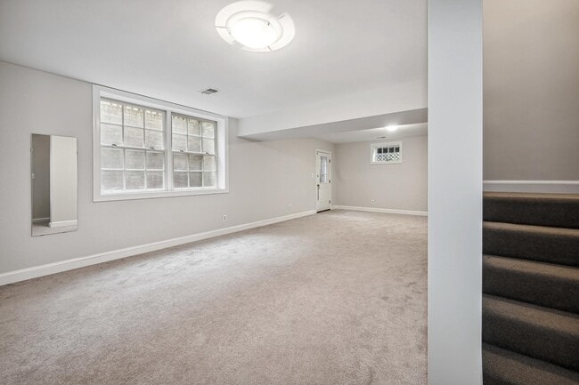 Building Photo - 3525 Williamsburg Ln NW