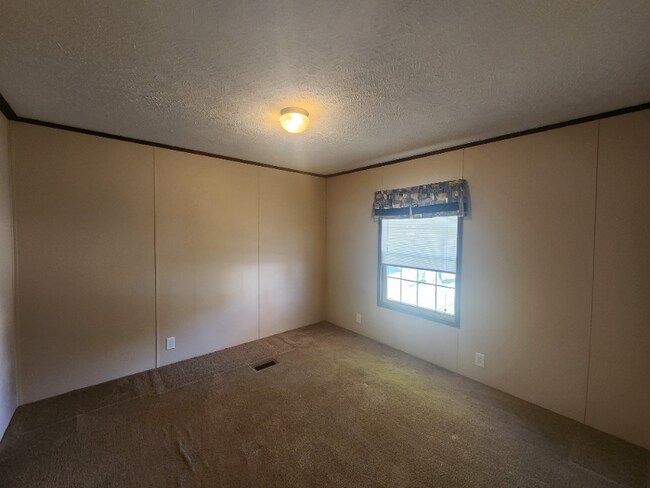 Building Photo - 306 N Nicodemus St