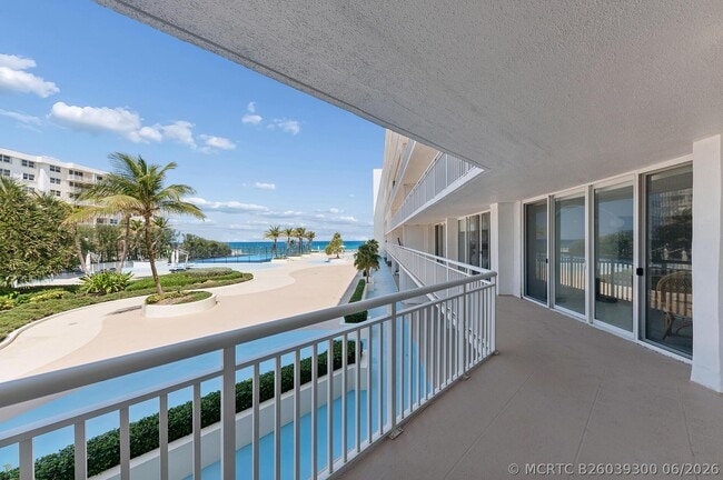 Building Photo - 3546 S Ocean Blvd