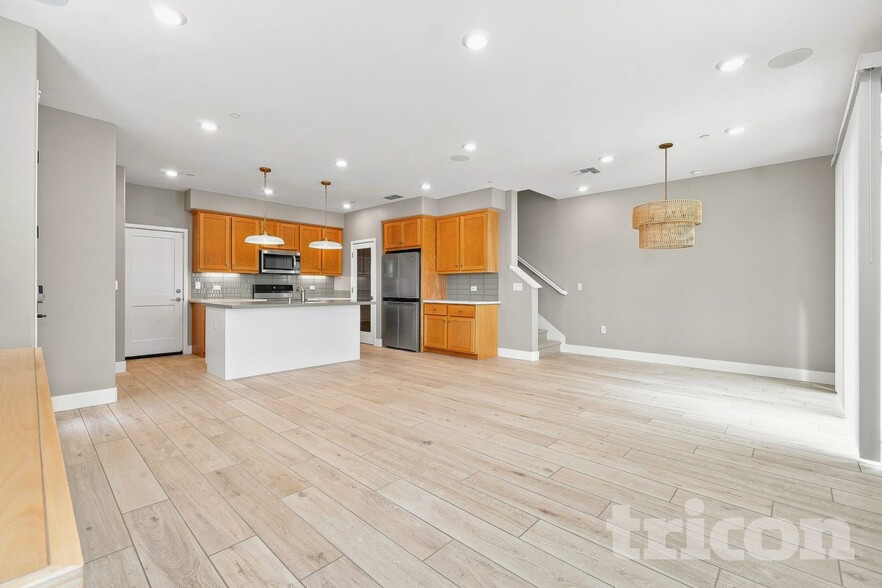 Building Photo - 8237 Perla Wy