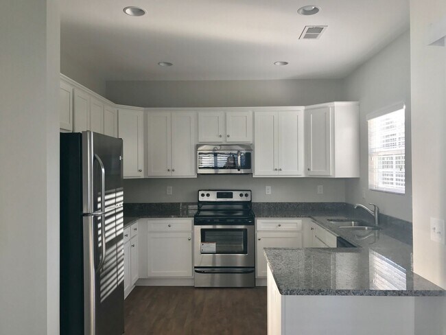 Building Photo - Come view these Luxurious 4 bedroom 2.5 bath w/2 Car Garage 2 Story homes. Located in Salisbury